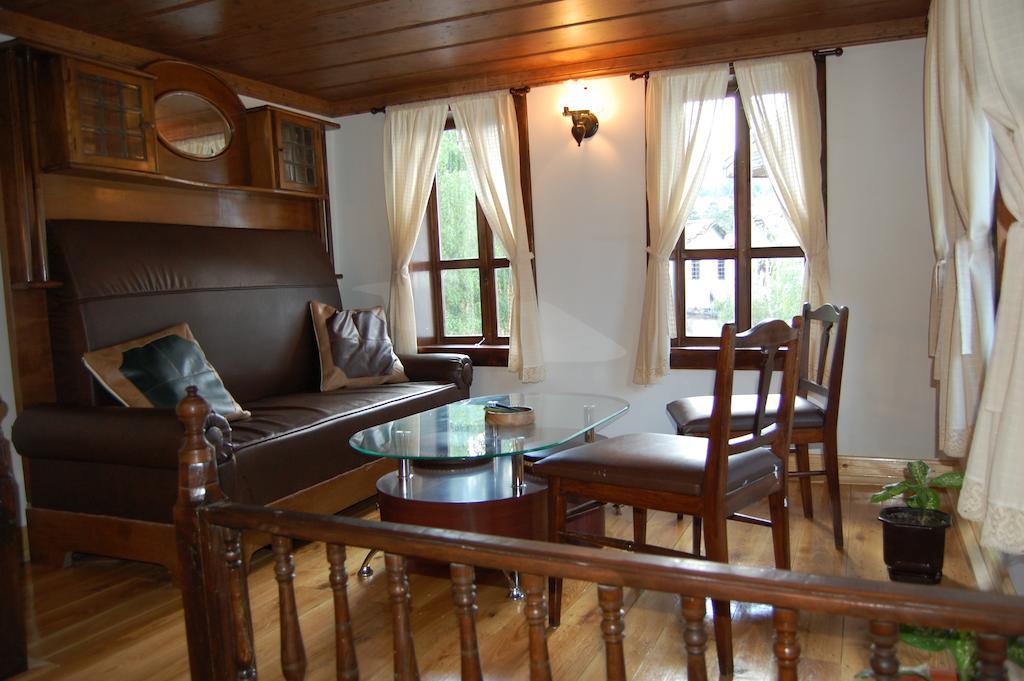 Kazasovata Guest House Трявна Экстерьер фото